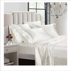 Hypoallergenic Silk Satin 6 Pcs Bed Sheet King